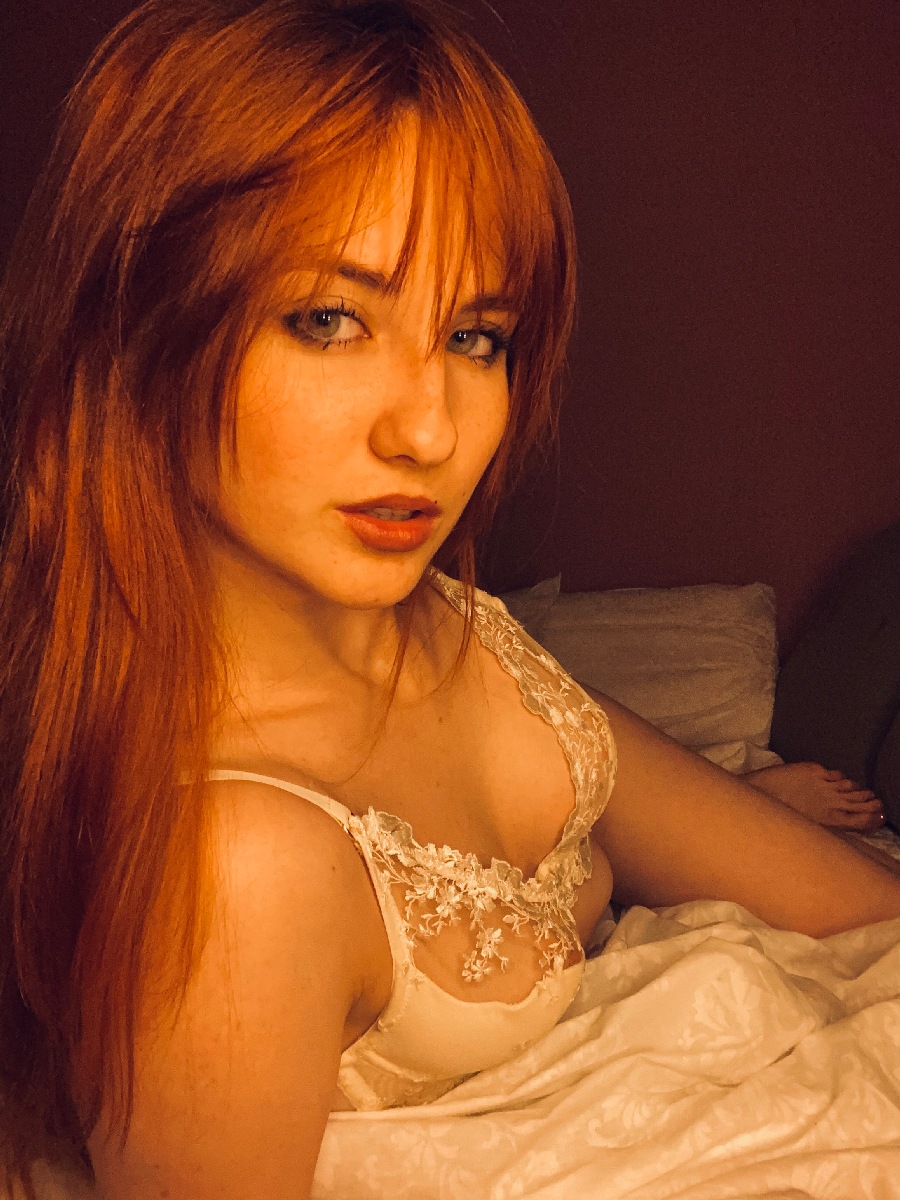 A playful frame from Nata — online in Seville