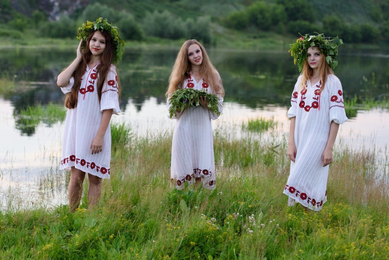 Slavic women in Seville