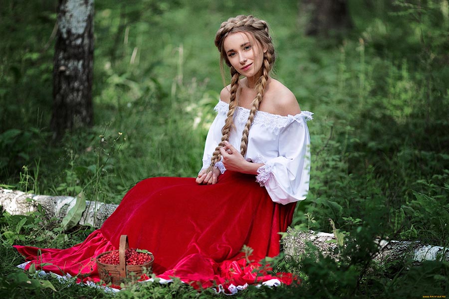 Sexy photo Slavic women in Seville